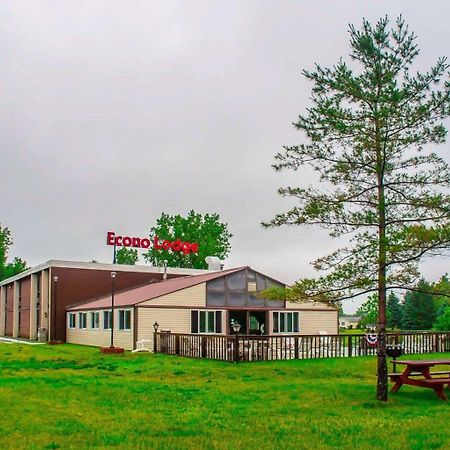 Adirondack Efficiencies Hotel Watertown Exterior foto